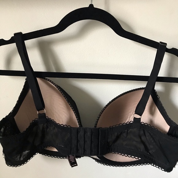 Victoria's Secret Dream Angels Demi Bra - Picture 9 of 15